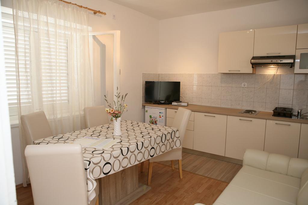 Apartments Radic Trogir Oda fotoğraf